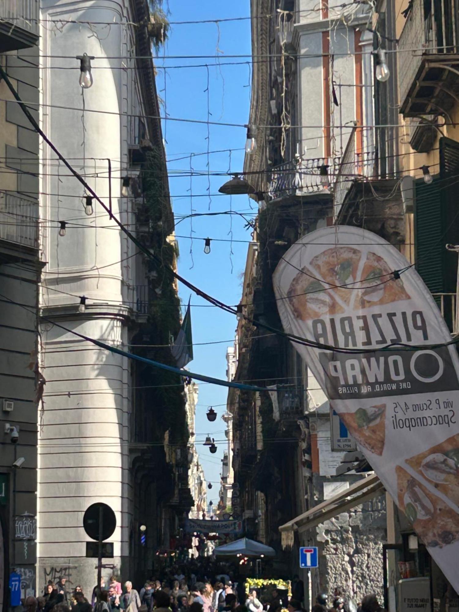 Suite Di Giordy Napoli Centro Exteriör bild